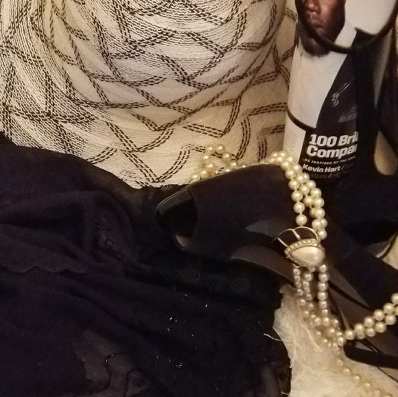 Scraf - Picture 1 of 5